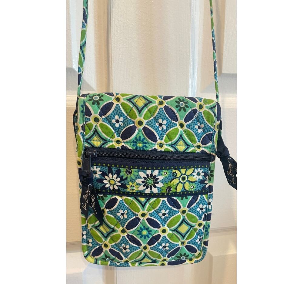 Vera Bradley Y2K Mini Hipster Crossbody Bag Daisy Floral Print Quilted Design